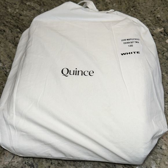 NWOT Quince Organic Luxe Waffle Twin Duvet Cover Set White Retail $99 (Q17) 5⭐'s - Picture 7 of 8